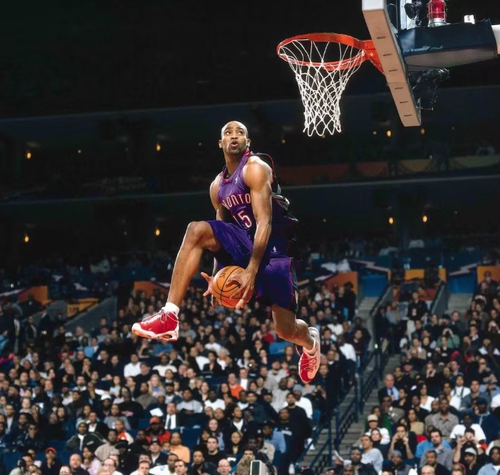 NBA / 葛登重提「9分事件」！称韦德小心眼但已原谅他，力挺卡特为灌篮GOAT！-黑特篮球-NBA新闻影音图片分享社区