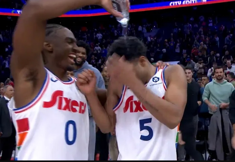 NBA / 76人掀翻勇士最大功臣：轰44分连创生涯新高，恩比德为他大笑庆祝（影）-黑特篮球-NBA新闻影音图片分享社区