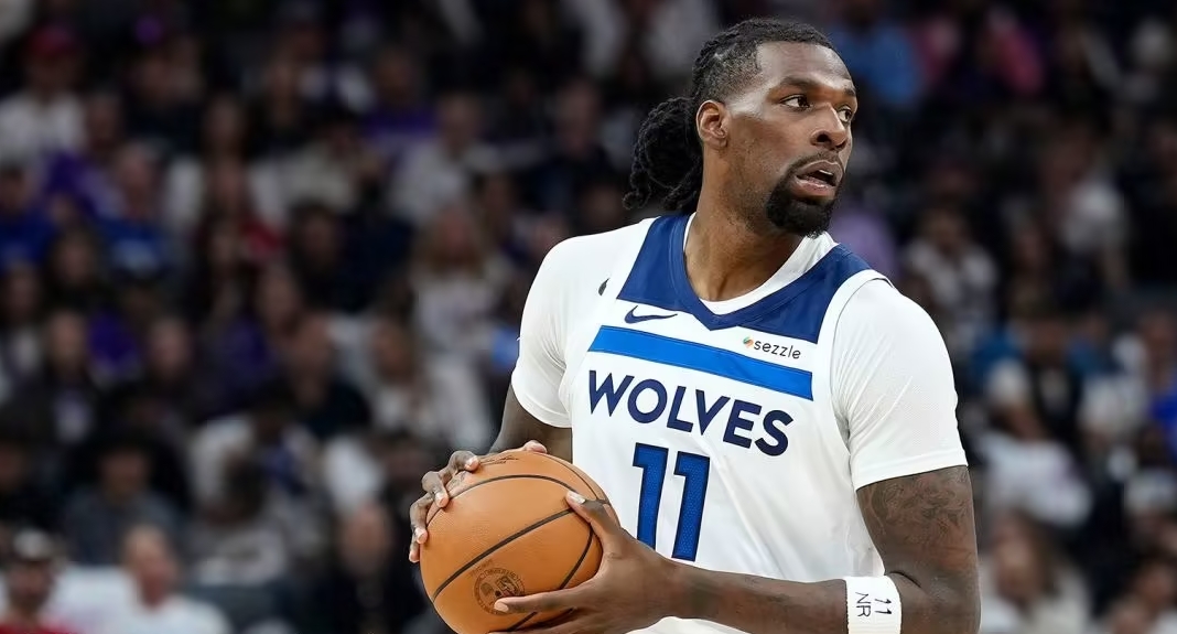 NBA / 曝詹姆斯今夏可能不会降薪！湖人引进强援太难，想追里德除非詹皇退役-黑特篮球-NBA新闻影音图片分享社区
