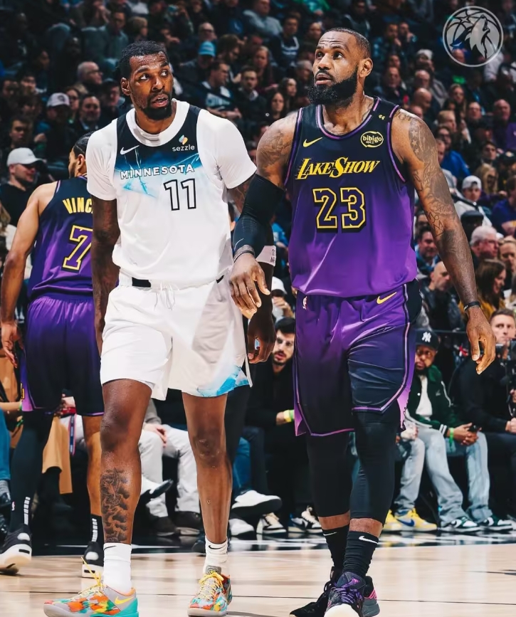 NBA / 曝詹姆斯今夏可能不会降薪！湖人引进强援太难，想追里德除非詹皇退役-黑特篮球-NBA新闻影音图片分享社区