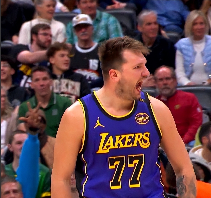 NBA / 最佳拍档！詹姆斯：我是天生接球手东契奇是四分卫，我俩只需要一个眼神-黑特篮球-NBA新闻影音图片分享社区