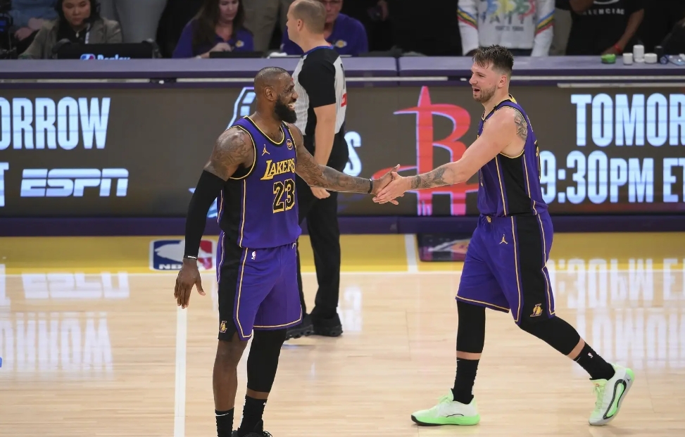 仅剩25场，东西区进入大乱斗，豪门们冲冠！美媒评NBA冲刺阶段10大看点-黑特篮球-NBA新闻影音图片分享社区