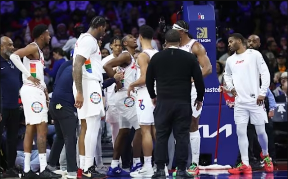 NBA最新排名：柯瑞21+10勇士升至西区第六，马克西伤退76人继续下滑-黑特篮球-NBA新闻影音图片分享社区