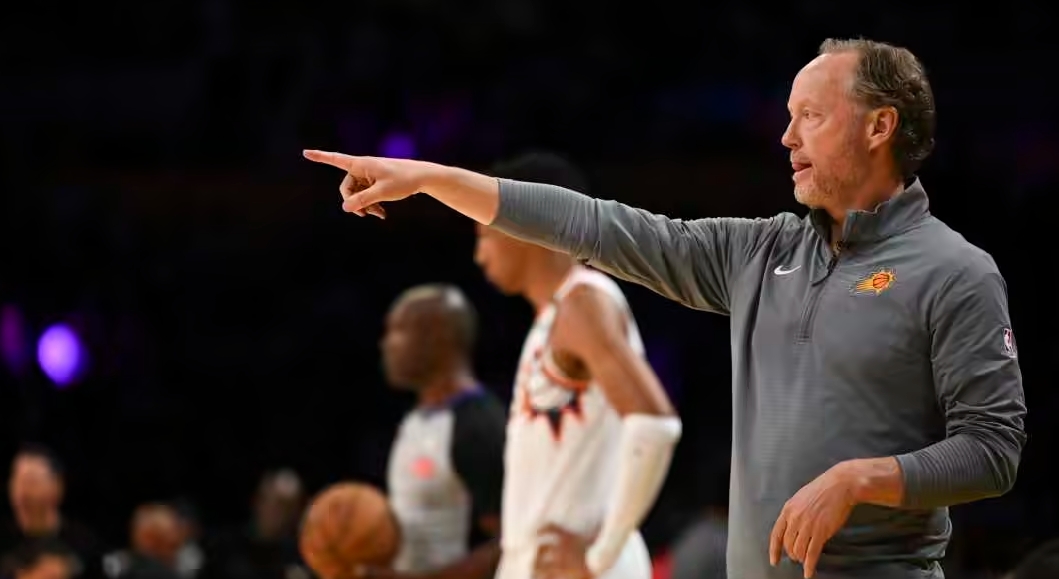 NBA / 曝太阳若解僱布登将追求毕拉普斯！布丹放话连胜冲季后赛，布克公开力挺！-黑特篮球-NBA新闻影音图片分享社区