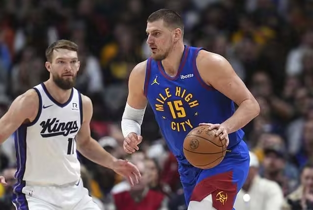 NBA / 数据华丽，却打不了高端局，联盟第3中锋，真是一个「花瓶」吗？-黑特篮球-NBA新闻影音图片分享社区