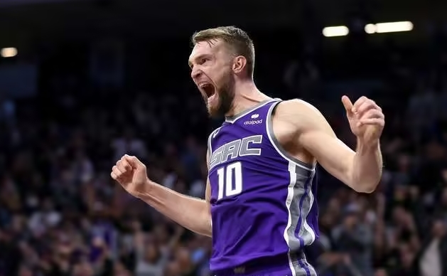 NBA / 数据华丽，却打不了高端局，联盟第3中锋，真是一个「花瓶」吗？-黑特篮球-NBA新闻影音图片分享社区